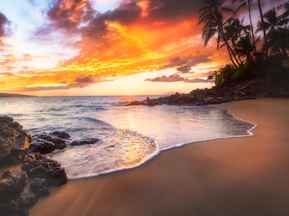 Stunning sunset at a Maui beach, Hawaii. 
