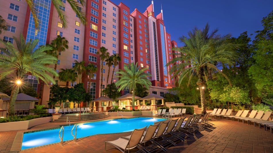 5 Things You Didn't Know About the Flamingo Hotel in Las Vegas
