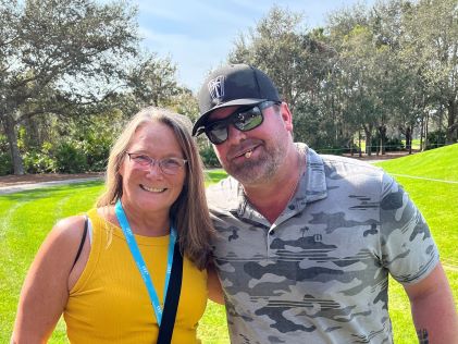 A Hilton Grand Vacations Member and Lee Brice at the Hilton Grand Vacations Tournament of Champions