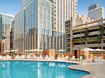 Outdoor pool at Chicago Magnificent Mile, a Hilton Grand Vacations Club