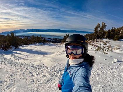A Hilton Grand Vacations Member skiing in Lake Tahoe